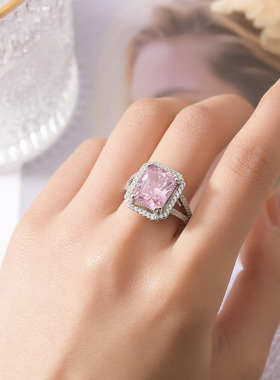 戒指女欧美高端仿真粉碧玺水晶硞石镶钻甜美粉色方形镀白金指环