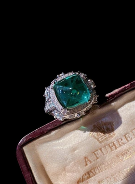 落日熔金鱼子酱绿宝石戒指古董感镀18K金孔雀绿帕拉锆石戒指