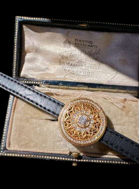 织纹雕金花盘相册盒项链古董感镀18K金蕾丝蜂巢锆石PU手镯百搭