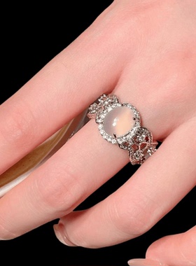 荔枝冻时尚百搭宝石戒指 水灵水灵 公主笑高级感蝴蝶锆石戒指