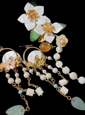 Nvnvthui 荔枝冻白玉髓铃兰花项圈 水灵水灵 绿玉髓贝母花朵 耳环