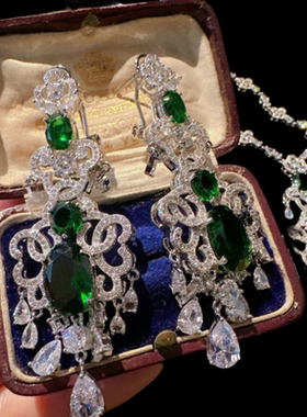 奥德丽娜蜂巢水滴宝石项链 古董感镀18K金冰蓝帕拉大克拉锆石戒指