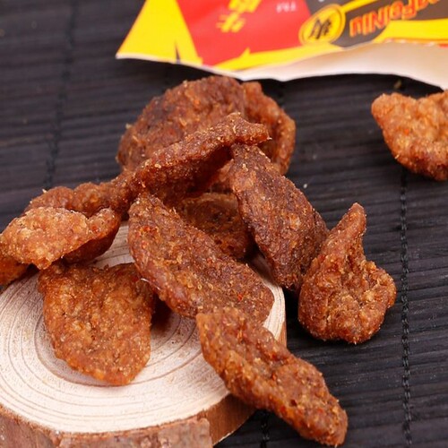 禛香香菇肥牛味68g大袋装 广东特产食品80后零食大豆膨化素肉素食 - 图0