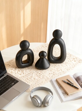 创意一家三口抽象人物装饰摆件