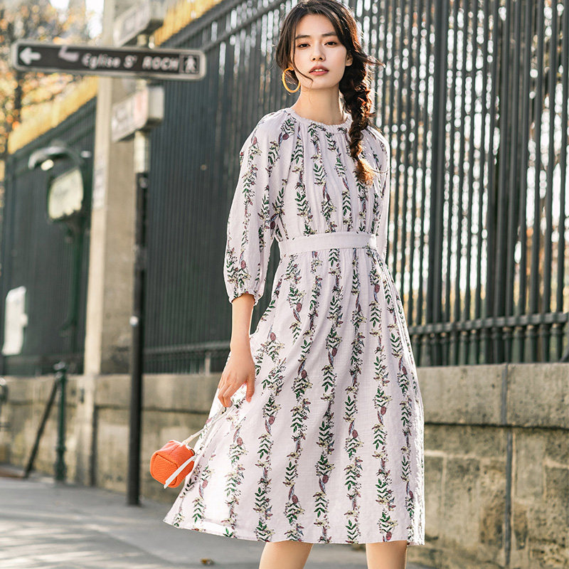  茵曼翰飞连衣裙