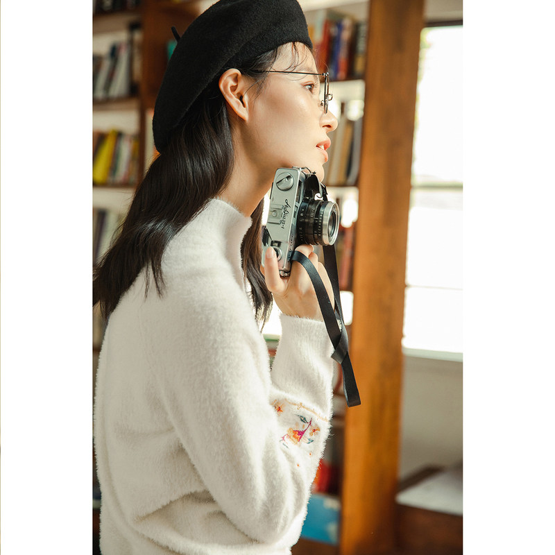 茵曼旗舰店2020年新款茵蔓套头软奶 茵曼翰飞毛衣