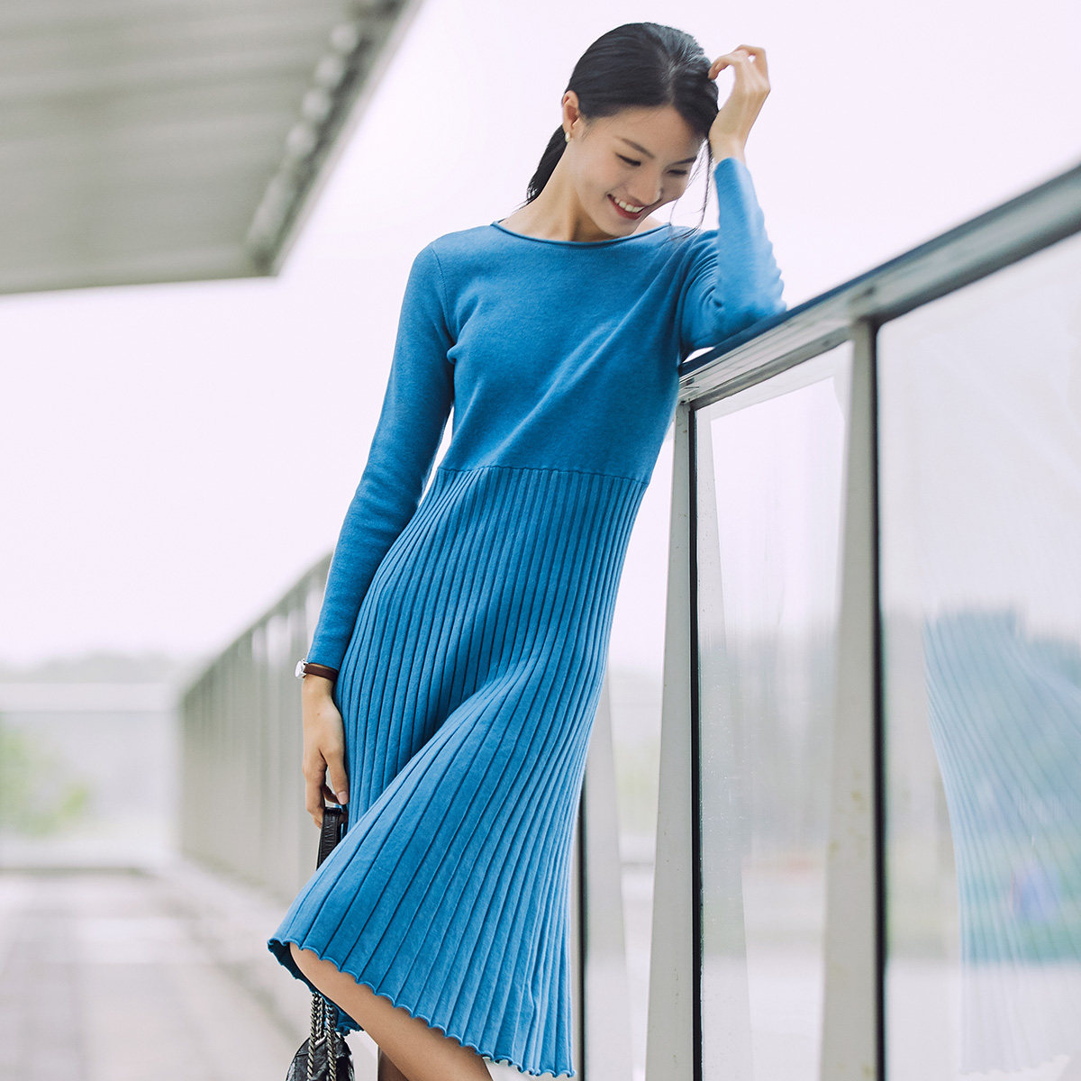  茵曼翰飞连衣裙