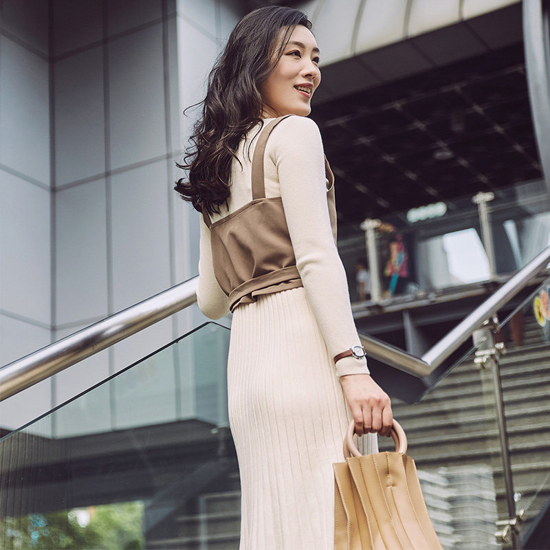  茵曼翰飞连衣裙