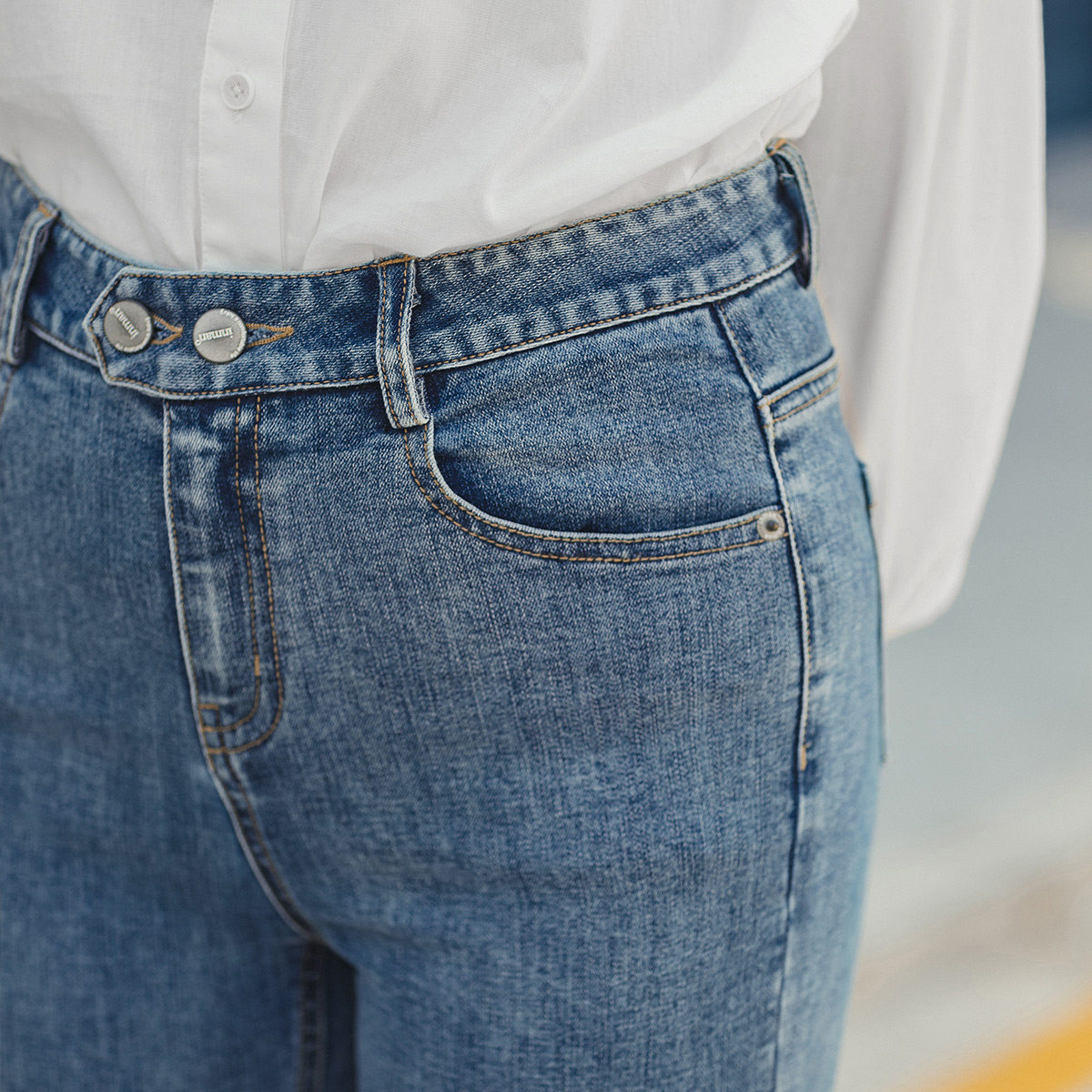  茵曼翰飞牛仔裤