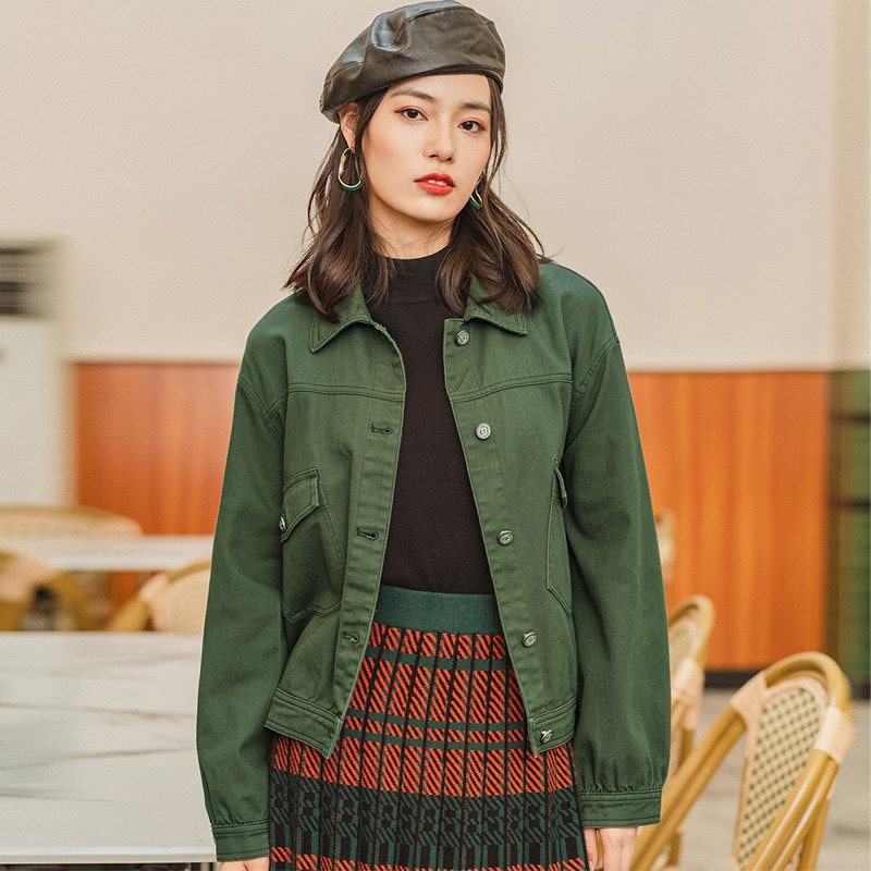 茵曼2020年新款法式军绿色小外套 茵曼翰飞短外套