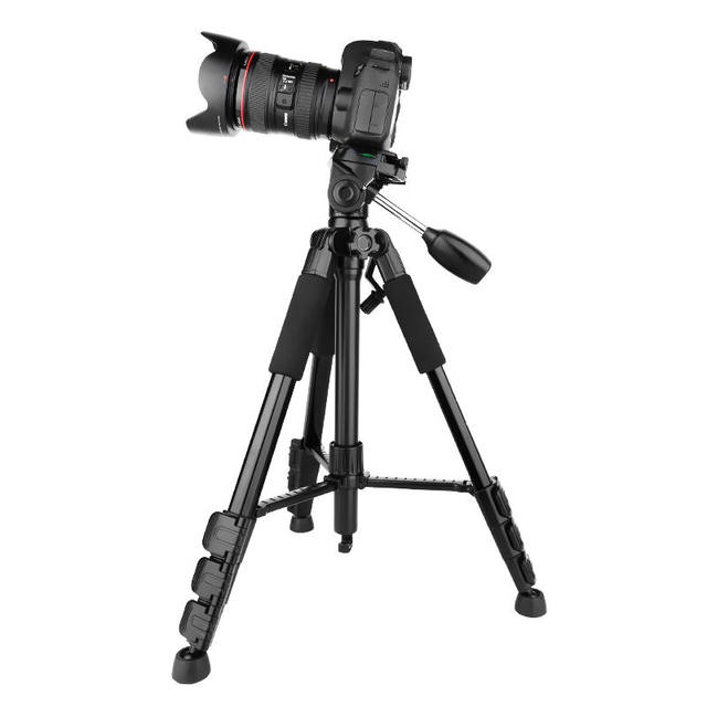 Horizontal tripod for SLR, mirrorless and mobile phones in the light age