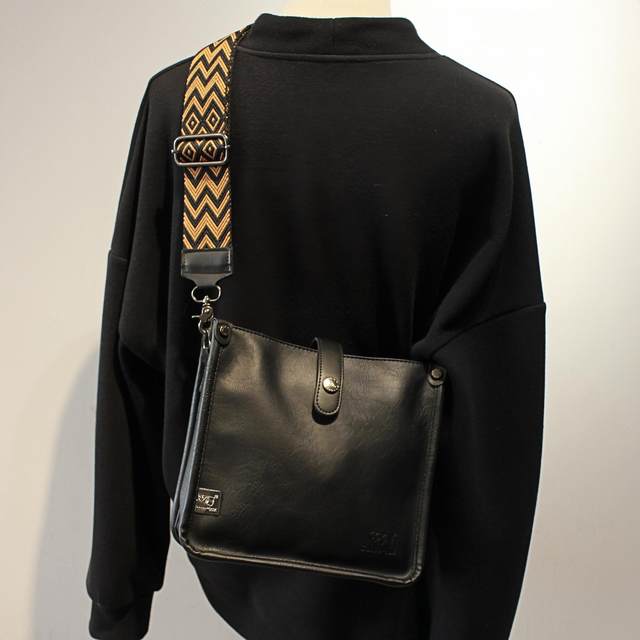 Threebox crossbody bag casual small square bag large capacity