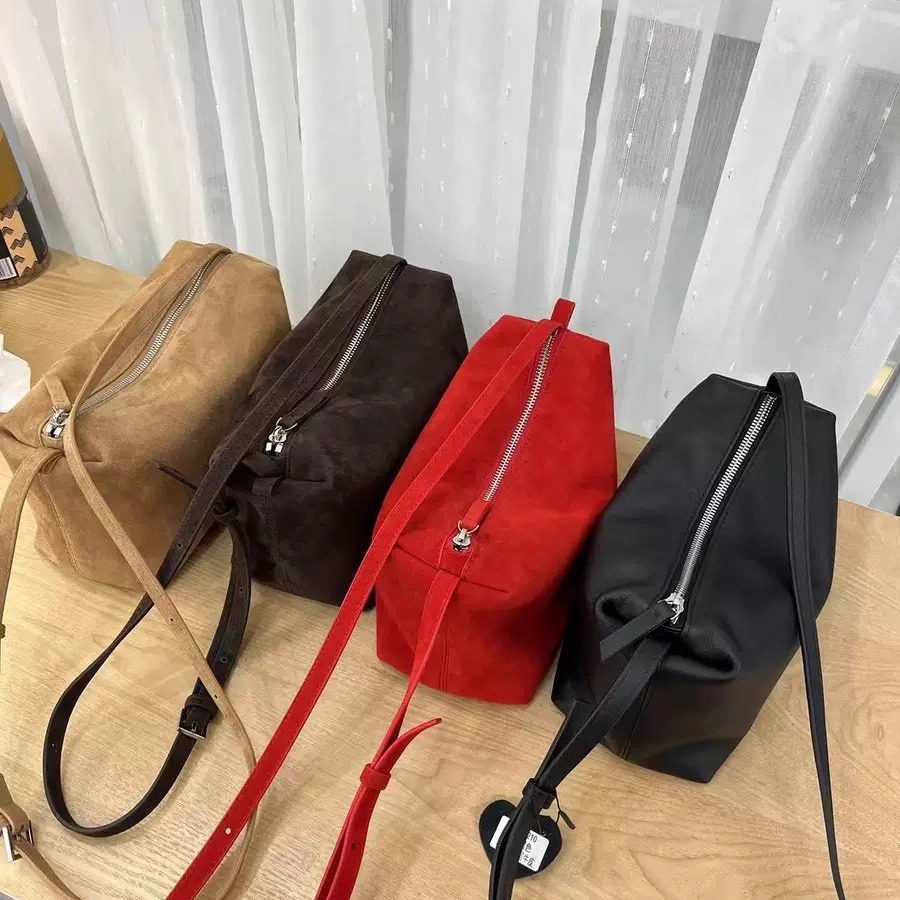 日韩简约百搭羊京绒枕头豆腐包真皮小方包单肩斜挎女包休闲百搭潮,淘宝优惠券,粉丝福利购,淘宝优惠卷