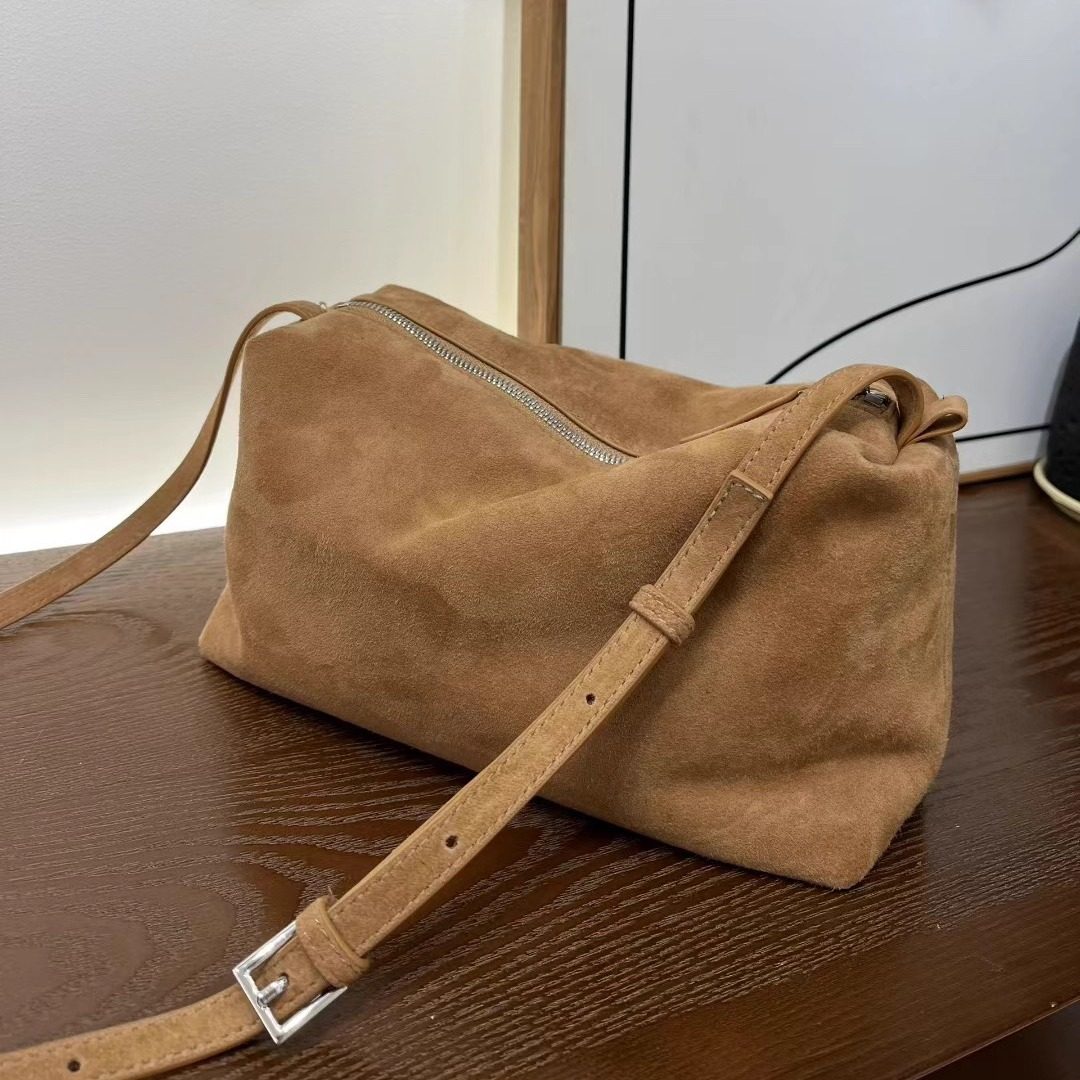 日韩简约百搭羊京绒枕头豆腐包真皮小方包单肩斜挎女包休闲百搭潮,淘宝优惠券,粉丝福利购,淘宝优惠卷