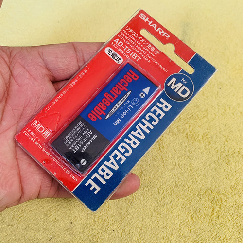 盒装未使用夏普正品电池AD-T51BT 盒装正负极亮晶晶少见不可多得 - 图0