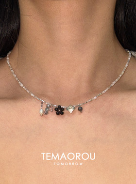 黑色小花吊坠项链女2026新款颈链