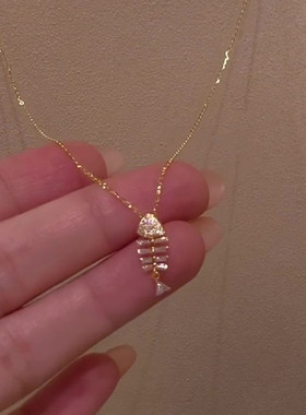 金色爆闪鱼骨吊坠项链女百搭颈链