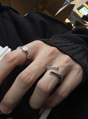 反方向的钟戒指2026新款气质百搭
