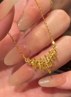 金色碎冰冰律动音符项链