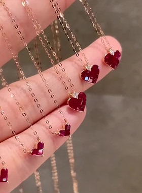 爆闪玫红色爱心吊坠项链2026新款