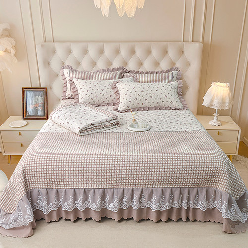 2025新款韩版双层纱蕾丝边夹棉绗缝床盖款四件套单件床裙三件套新 - 图2