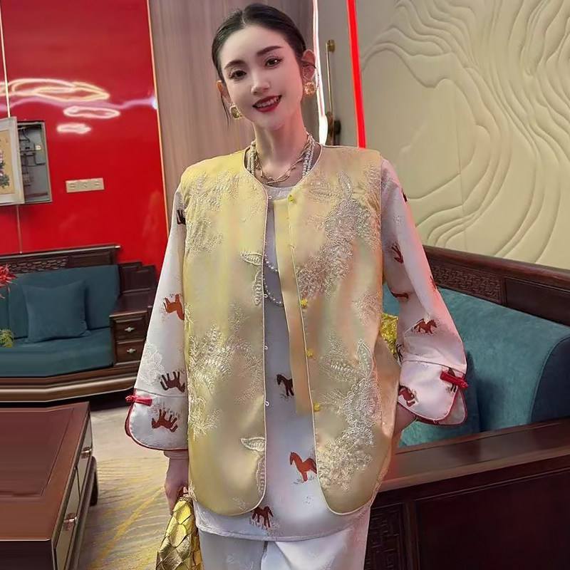 新中式复古坎肩马甲女休闲马夹胖mm显瘦2026春冬新款宽松大码女装,淘宝优惠券,粉丝福利购,淘宝优惠卷