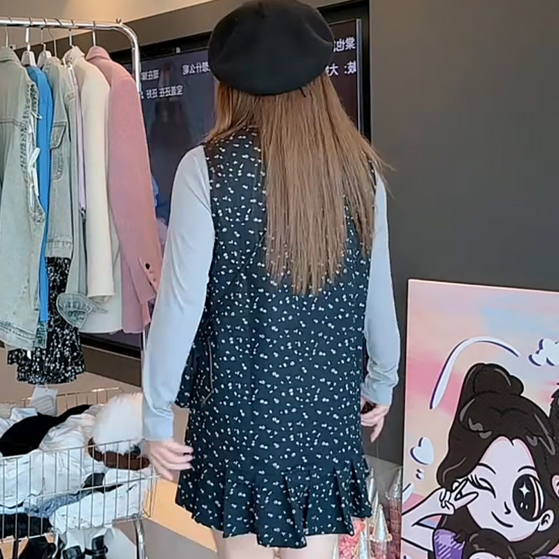 Sweet style age-reducing floral vest skirt bottoming shirt suit