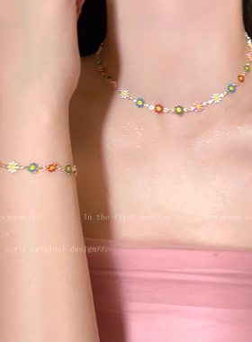 夏日多巴胺彩色雏菊项链女ins风小众设计锁骨链清新气质百搭颈链