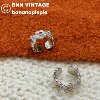 French vintage flower diamond niche ring