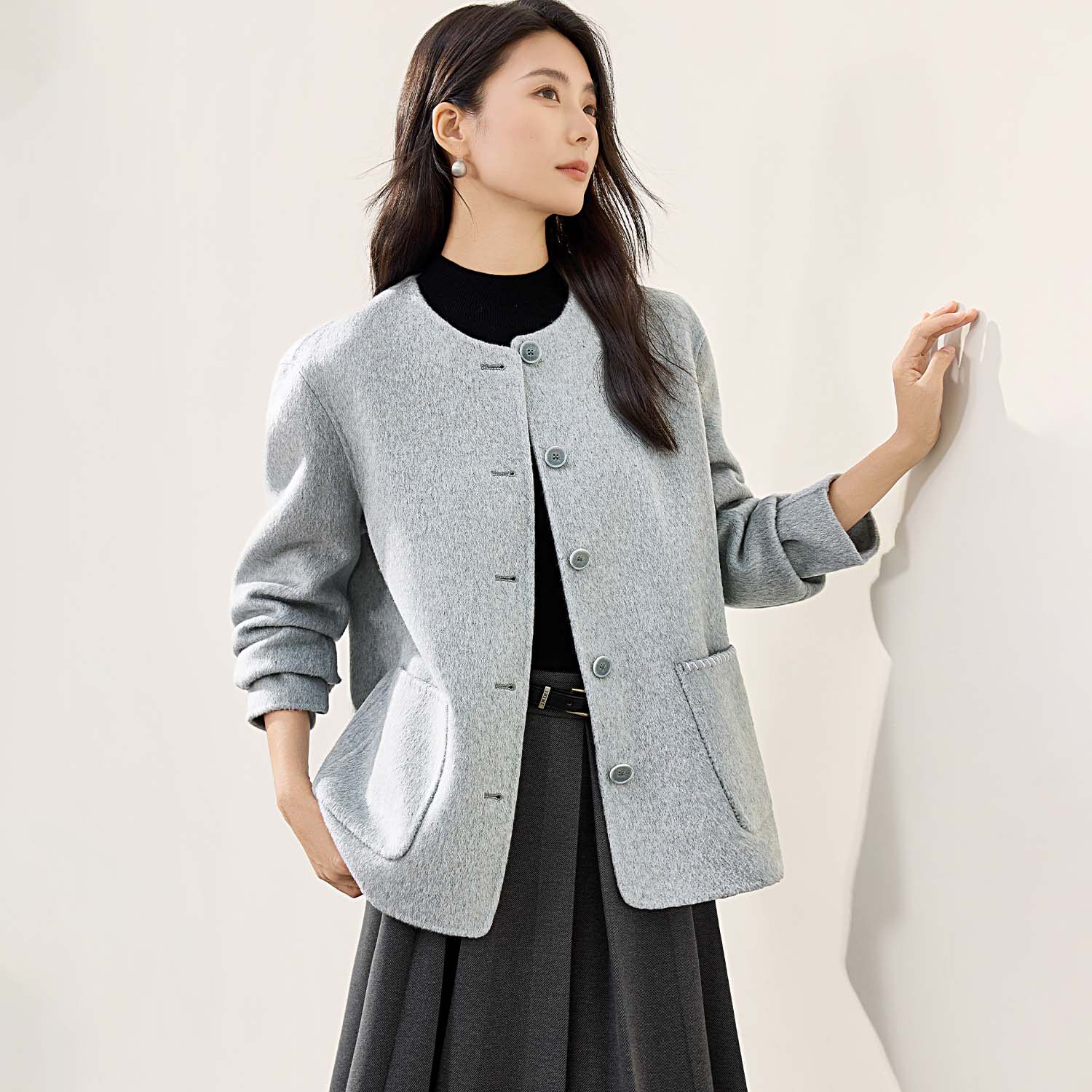 IHIMI海谧时尚羊毛双面呢大衣女冬季高级感圆领短款气质毛呢外套,淘宝优惠券,粉丝福利购,淘宝优惠卷