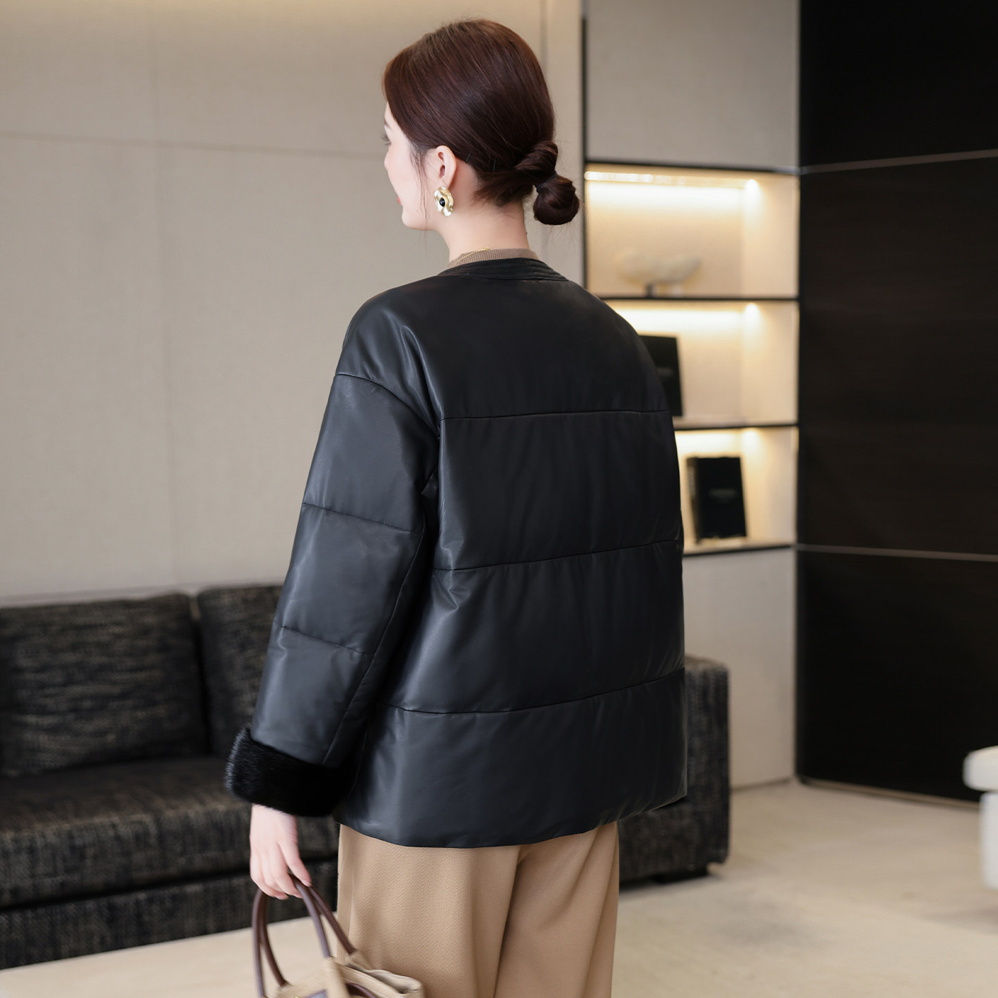 高端海宁中式国风真皮羽绒服皮衣女短款圆领宽松绵羊皮外套冬新款,淘宝优惠券,粉丝福利购,淘宝优惠卷