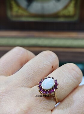 英国Vintage珠宝9K黄金镶嵌天然欧泊红碧玺设计款戒指1982年中古