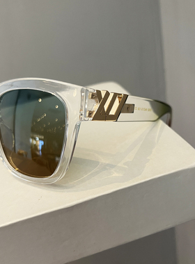 新款方形黑色偏光太阳镜