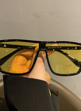 网红黑色连体防风偏光墨镜女大框方形2021新款太阳镜男开车眼镜潮