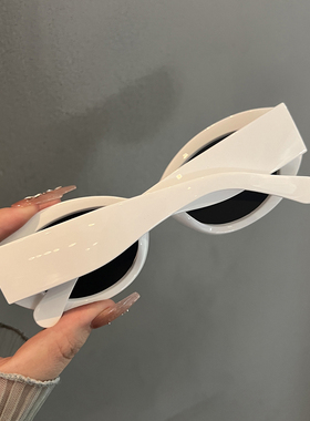 2025新款墨镜女款高级感显脸小