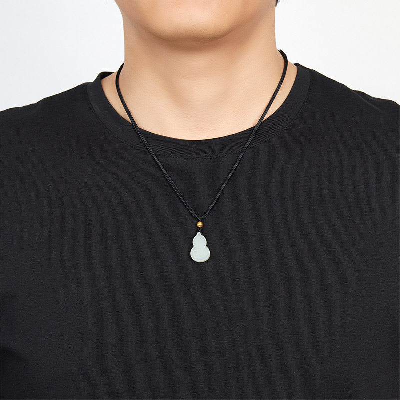 周六福足金金镶玉和田白玉葫芦挂坠 周六福颈饰