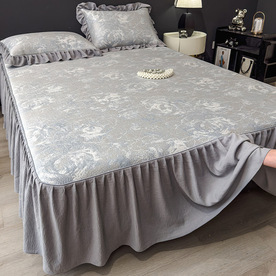 Liangdoudou mat three-piece set lace ice silk bed skirt mat 2026 new home machine washable air-conditioned mat soft mat