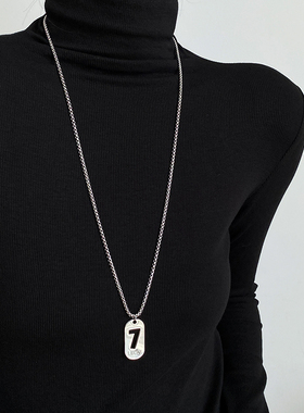 钛钢毛衣项链女秋冬小众设计感