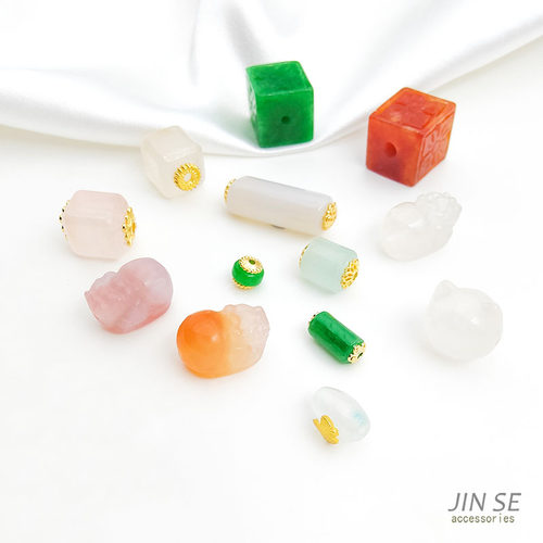 天然粉色水晶方糖干青玉红玛瑙红翡四叶草隔珠方块珠diy饰品配件 - 图0