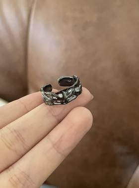 乔治姐姐/黑色朋克小众戒指锆石冷淡风暗黑设计感开口调节女指环