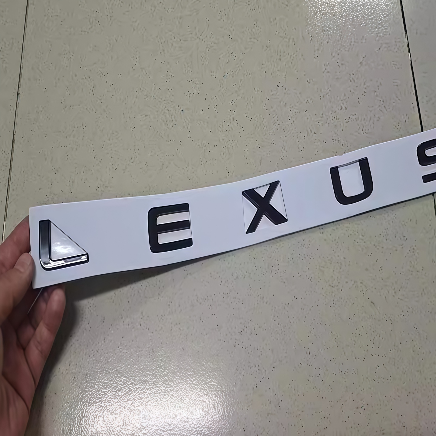 适用雷克萨斯LX600/lx700改装尾门水晶标LEXUS分体标黑色字母标志 - 图2
