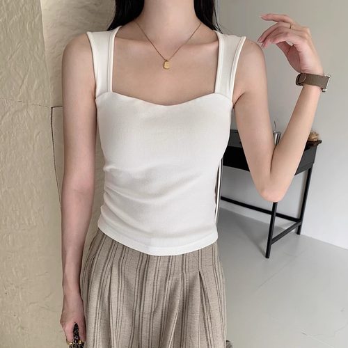 韩系方领吊带背心女秋冬黑色宽肩带显瘦遮副乳带胸垫抹胸打底上衣 - 图1