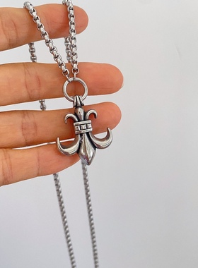SEVENTEEN崔胜哲同款童军花项链挂坠 复古时尚潮流设计钛钢毛衣链