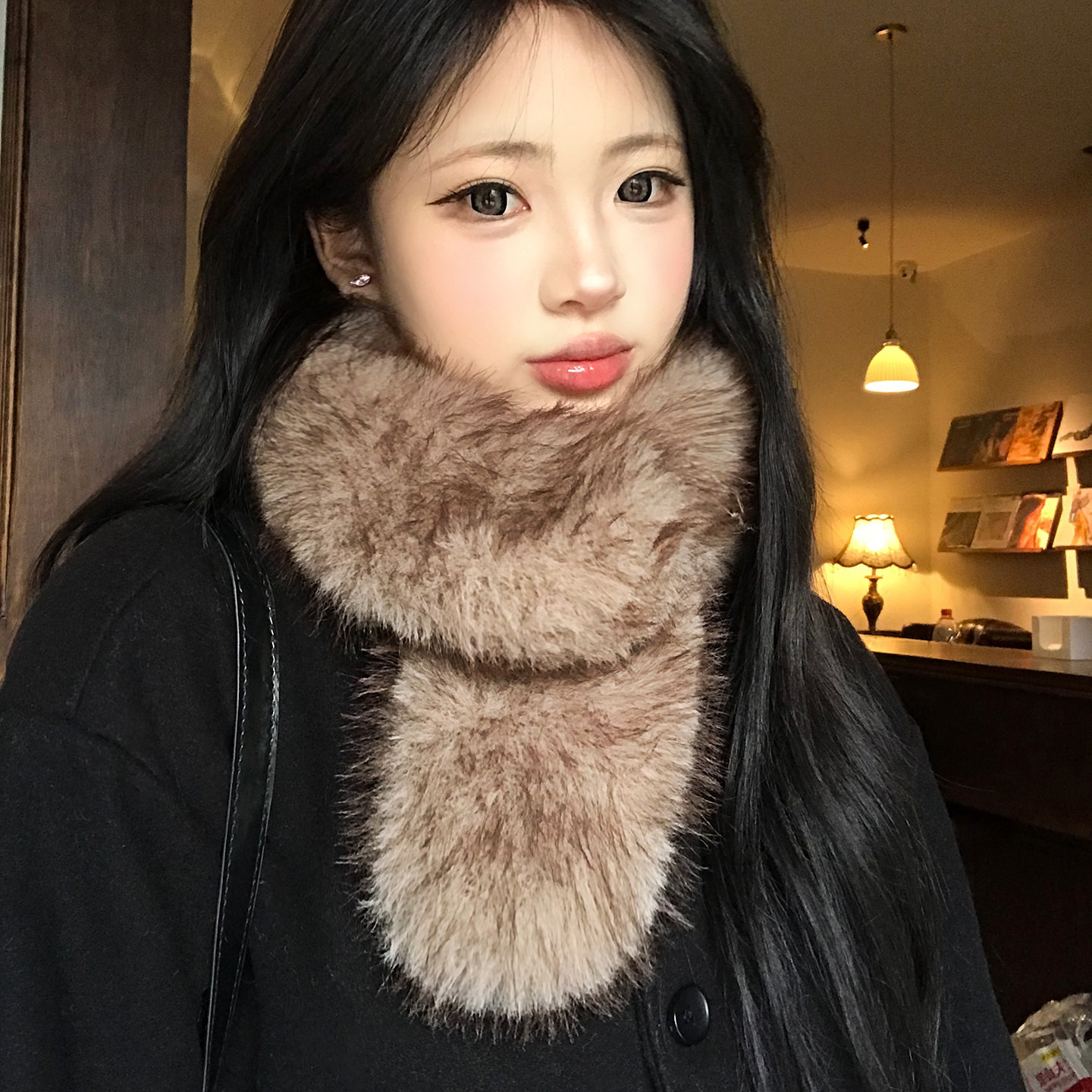 仿貂毛时髦交叉小围巾女冬季新款高级感加厚保暖防寒护颈毛领围脖,淘宝优惠券,粉丝福利购,淘宝优惠卷