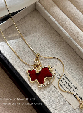 新年红色植绒小马吊坠项链