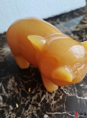 天然黄玉金猪十二生肖雕刻摆件