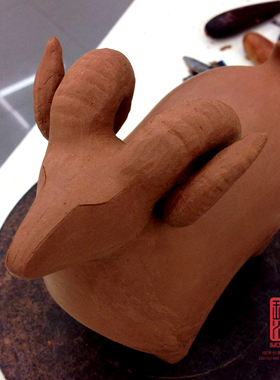 原创桌面生肖羊陶瓷摆件礼物简约