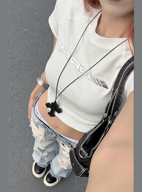 明星同款十字架项链男女长款木制毛衣链简约时尚百搭挂饰亚文化