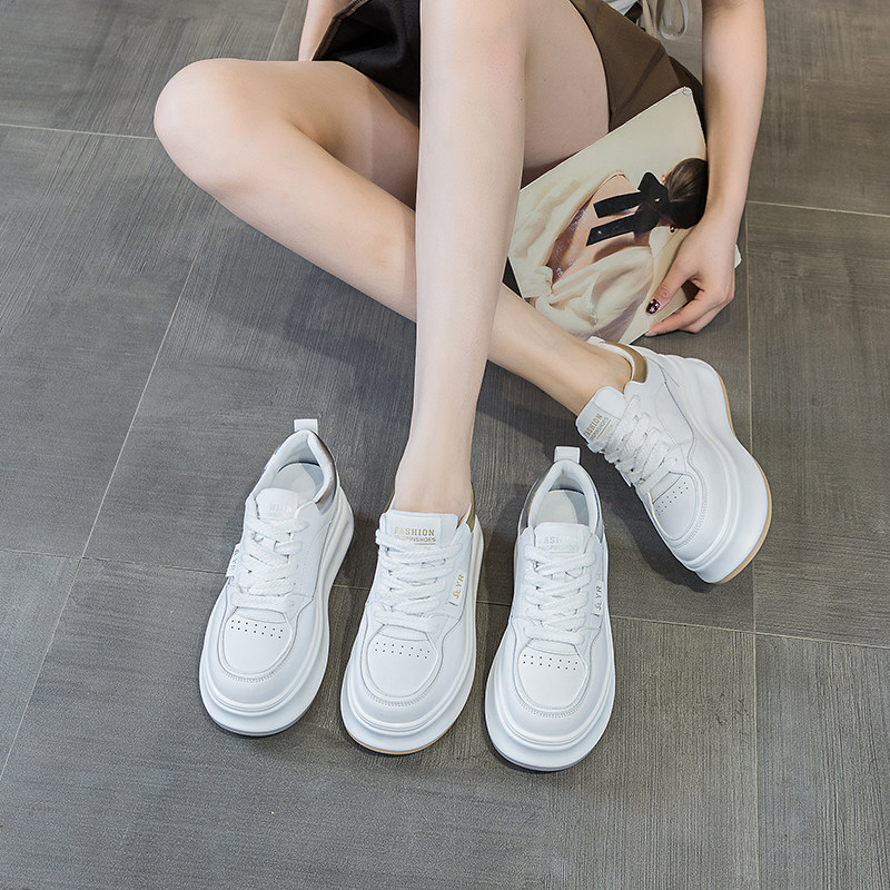 ZFCQ厚底内增高小白鞋女款2025秋新款松糕软底好穿不累脚休闲单鞋,淘宝优惠券,粉丝福利购,淘宝优惠卷