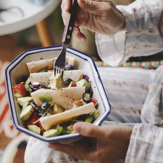 Ceramic underglaze color soup bowl, star anise yogurt, breakfast oatmeal, fruit salad, vegetable fat-reducing meal, deep basin and saucer